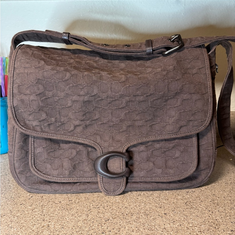 Rare Coach Tabby Messenger 40 in brown signature denim.